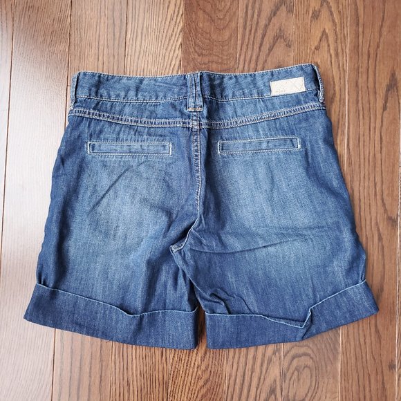 NWT Mexx cuffed denim shorts - Picture 2 of 2